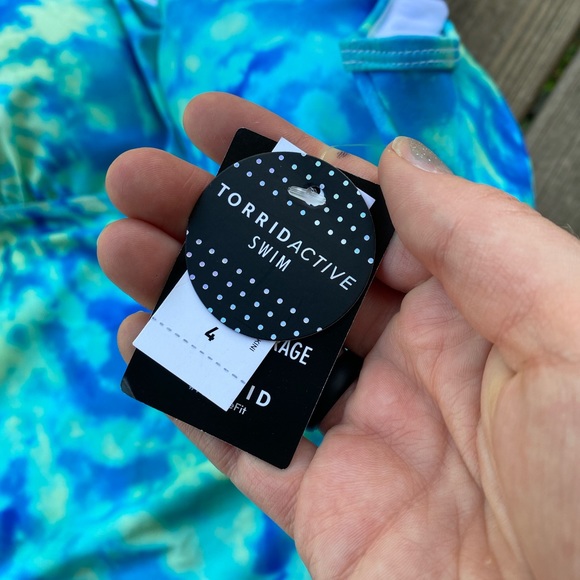 Torrid active blue and green tie dye swimsuit top - Picture 5 of 11